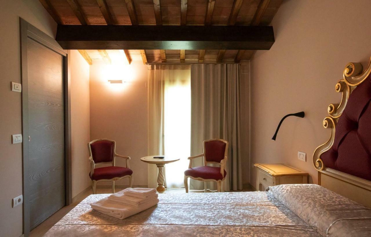 Borgo Rossi Villa La Strada Bagian luar foto